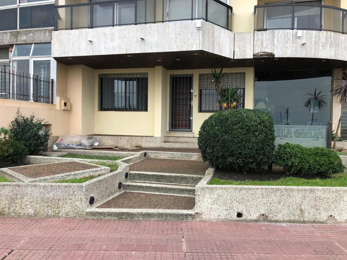 Apartamento Frente Al Mar , Sobre Rambla Malvin Montevideo