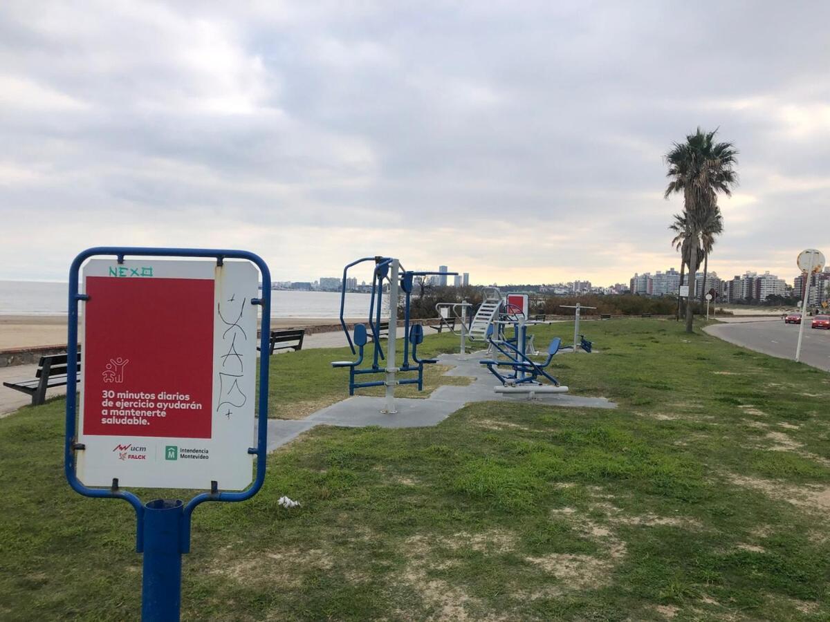 Frente Al Mar , Sobre Rambla Malvin Apartamento